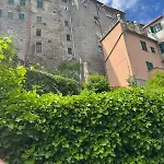 La Corsara-la Casa Nella Roccia Holiday home *