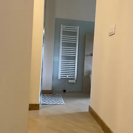 La Corsara-la Casa Nella Roccia *