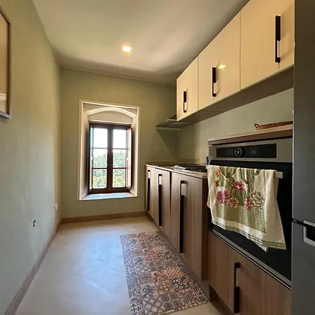 La Corsara-la Casa Nella Roccia Дом отдыха Амелия