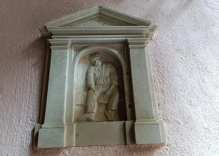 Prázdninový dům La Corsara-la Casa Nella Roccia *
